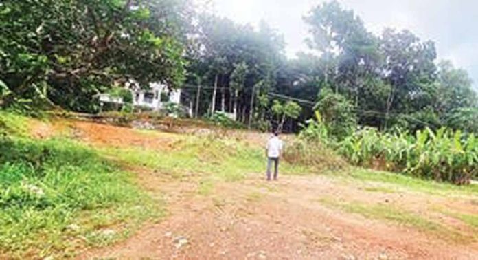 ഇനിയും യാഥാര്ഥ്യമാകാതെ ഏറത്ത് ഗവ.ഹോമിയോ ആശുപത്രി നിര്മ്മാണം ഇനിയും യാഥാര്ഥ്യമാകാതെ ഏറത്ത് ഗവ.ഹോമിയോ ആശുപത്രി നിര്മ്മാണം