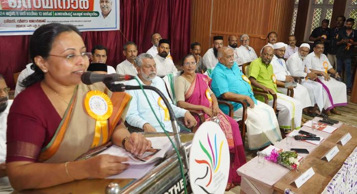 ന്യൂനപക്ഷ കമ്മിഷന്റെ പ്രവര്ത്തനം സുസ്ഥിര വികസന പാതയിലെ വിടവുകള് നികത്തുന്നതിനായുള്ളത് : മന്ത്രി വീണാ ജോര്ജ് ന്യൂനപക്ഷ കമ്മിഷന്റെ പ്രവര്ത്തനം സുസ്ഥിര വികസന പാതയിലെ വിടവുകള് നികത്തുന്നതിനായുള്ളത് : മന്ത്രി വീണാ ജോര്ജ്