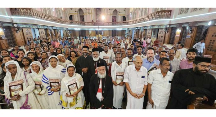 ചന്ദനപ്പള്ളി വലിയ പള്ളിയിൽ എത്യോപ്യൻ-കോപ്റ്റിക് പ്രതിനിധി സംഘം സന്ദർശനം നടത്തി ചന്ദനപ്പള്ളി വലിയ പള്ളിയിൽ എത്യോപ്യൻ-കോപ്റ്റിക് പ്രതിനിധി സംഘം സന്ദർശനം നടത്തി