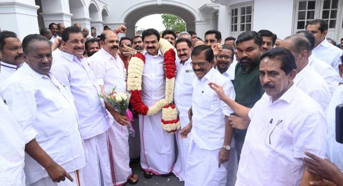 ജോസ് കെ.മാണിക്ക് പ്രവര്ത്തകരുടെ സ്വീകരണം ജോസ് കെ.മാണിക്ക് പ്രവര്ത്തകരുടെ സ്വീകരണം