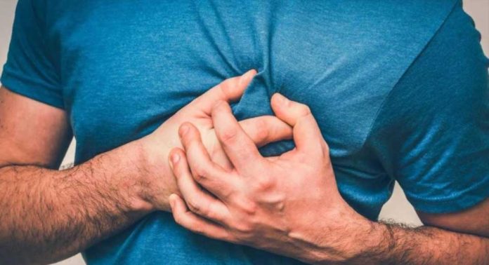ദിവസം 9,000 സ്റ്റെപ് നടക്കുന്നതിലൂടെ ഹൃദയാഘാതം വരാനുള്ള സാധ്യത 50% കുറയ്ക്കാമെന്ന് പഠനം ദിവസം 9,000 സ്റ്റെപ് നടക്കുന്നതിലൂടെ ഹൃദയാഘാതം വരാനുള്ള സാധ്യത 50% കുറയ്ക്കാമെന്ന് പഠനം