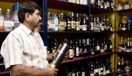 വോട്ടെണ്ണൽ ; കര്ണാടകയില് ഈ ആഴ്ച അഞ്ച് ദിവസത്തേക്ക് മദ്യവില്പ്പന നിരോധിച്ചു വോട്ടെണ്ണൽ ; കര്ണാടകയില് ഈ ആഴ്ച അഞ്ച് ദിവസത്തേക്ക് മദ്യവില്പ്പന നിരോധിച്ചു