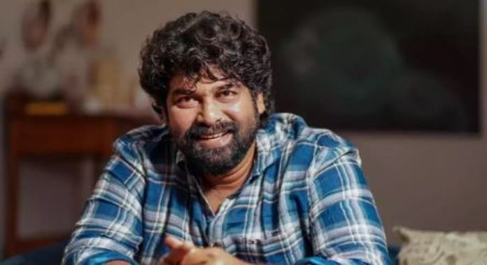 ഷൂട്ടിംഗിനിടെ നടൻ ജോജു ജോർജിന് പരിക്ക് ഷൂട്ടിംഗിനിടെ നടൻ ജോജു ജോർജിന് പരിക്ക്