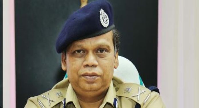 തൃശ്ശൂരിലേക്ക് മെട്രോ റൂട്ട് ദീർഘിപ്പിക്കൽ ; കേന്ദ്രനയത്തിൽ മാറ്റം വരുത്തണമെന്ന് ലോക്നാഥ് ബെഹ്റ തൃശ്ശൂരിലേക്ക് മെട്രോ റൂട്ട് ദീർഘിപ്പിക്കൽ ; കേന്ദ്രനയത്തിൽ മാറ്റം വരുത്തണമെന്ന് ലോക്നാഥ് ബെഹ്റ