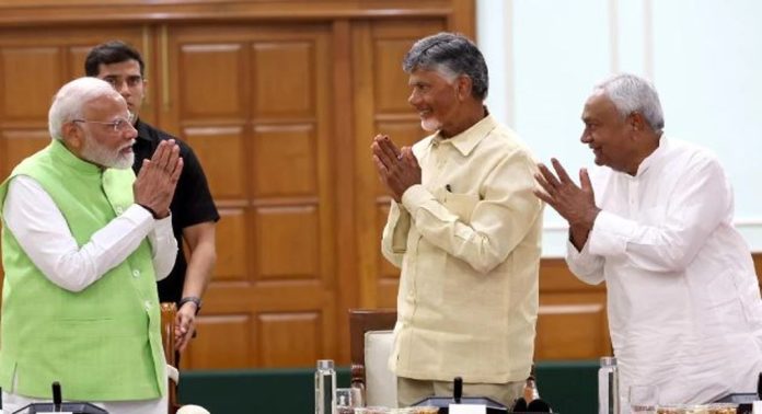 മോദി 3.0 ; മൂന്നാം എന്ഡിഎ സര്ക്കാരിന്റെ സത്യപ്രതിജ്ഞ ഇന്ന് നടക്കും, വിവിധ രാജ്യങ്ങളിലെ പ്രധാനമന്ത്രിമാരും ചടങ്ങില് പങ്കെടുക്കും മോദി 3.0 ; മൂന്നാം എന്ഡിഎ സര്ക്കാരിന്റെ സത്യപ്രതിജ്ഞ ഇന്ന് നടക്കും, വിവിധ രാജ്യങ്ങളിലെ പ്രധാനമന്ത്രിമാരും ചടങ്ങില് പങ്കെടുക്കും