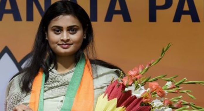പാരീസ് ഒളിമ്പിക്സിൽ ഇന്ത്യയെ പ്രതിനിധീകരിക്കാൻ ഒരുങ്ങി ബിജെപി എം എൽ എ ശ്രേയസി സിംഗ് പാരീസ് ഒളിമ്പിക്സിൽ ഇന്ത്യയെ പ്രതിനിധീകരിക്കാൻ ഒരുങ്ങി ബിജെപി എം എൽ എ ശ്രേയസി സിംഗ്