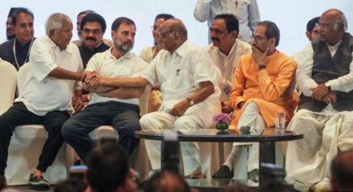 ലോക്സഭാ സ്പീക്കർ തെരഞ്ഞെടുപ്പ് ; ഇന്ത്യ സഖ്യം മത്സരിക്കുമെന്ന് സൂചനകൾ ലോക്സഭാ സ്പീക്കർ തെരഞ്ഞെടുപ്പ് ; ഇന്ത്യ സഖ്യം മത്സരിക്കുമെന്ന് സൂചനകൾ
