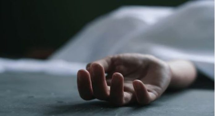 പാറ തലയിൽ വീണ് വിദ്യാർത്ഥി മരിച്ചു പാറ തലയിൽ വീണ് വിദ്യാർത്ഥി മരിച്ചു