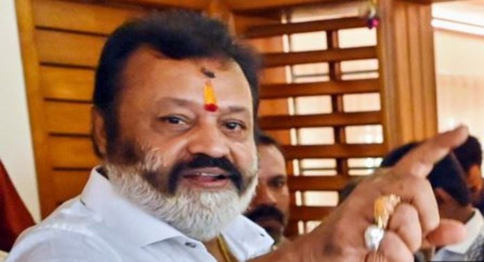 പമ്പിൽ നിന്നും അടിച്ച ഡീസലിൽ വെള്ളം ; പരാതിയിൽ ഇടപ്പെട്ട് കേന്ദ്രമന്ത്രി സുരേഷ് ഗോപി, പിന്നാലെ കാർ ഉടമയ്ക്ക് നഷ്ടപരിഹാരത്തിന് ഉത്തരവ് പമ്പിൽ നിന്നും അടിച്ച ഡീസലിൽ വെള്ളം ; പരാതിയിൽ ഇടപ്പെട്ട് കേന്ദ്രമന്ത്രി സുരേഷ് ഗോപി, പിന്നാലെ കാർ ഉടമയ്ക്ക് നഷ്ടപരിഹാരത്തിന് ഉത്തരവ്
