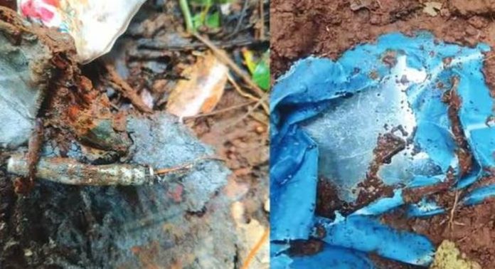 തലപ്പുഴയിൽ മണ്ണിനടിയിൽ നിന്ന് കുഴിബോംബ് കണ്ടെത്തി ; പരിഭ്രാന്തിയിൽ ജനങ്ങൾ… തലപ്പുഴയിൽ മണ്ണിനടിയിൽ നിന്ന് കുഴിബോംബ് കണ്ടെത്തി ; പരിഭ്രാന്തിയിൽ ജനങ്ങൾ…