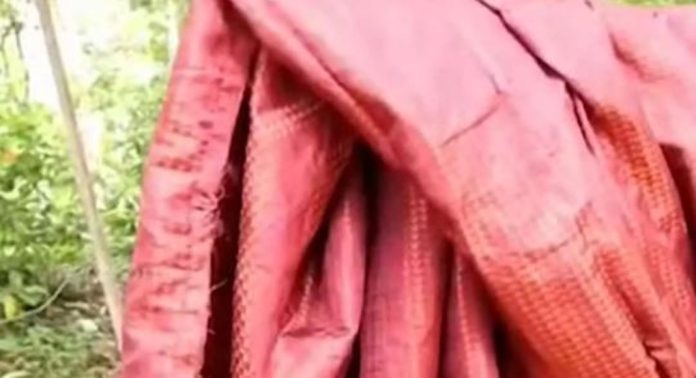 രാത്രിയെത്തി പട്ടുപാവാട വിരിച്ച് ഭീതി പരത്തും ; സാമൂഹ്യ വിരുദ്ധരുടെ വിളയാട്ടത്തിൽ പൊറുതിമുട്ടി തിരുവനന്തപുരം മാണിക്കൽ നിവാസികൾ രാത്രിയെത്തി പട്ടുപാവാട വിരിച്ച് ഭീതി പരത്തും ; സാമൂഹ്യ വിരുദ്ധരുടെ വിളയാട്ടത്തിൽ പൊറുതിമുട്ടി തിരുവനന്തപുരം മാണിക്കൽ നിവാസികൾ