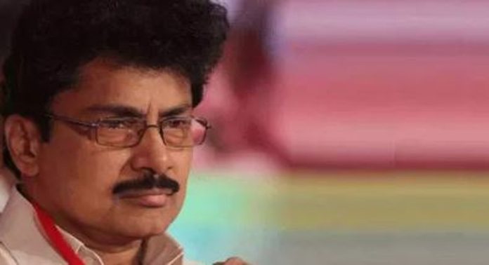 ട്രാക്ടറും, കംപ്യൂട്ടറും വന്നപ്പോൾ ചിലർ എതിർത്തു ; സിപിഎമ്മിന്റെ പഴയ നിലപാടിനെ വിമർശിച്ച് പി കെ ശശി ട്രാക്ടറും, കംപ്യൂട്ടറും വന്നപ്പോൾ ചിലർ എതിർത്തു ; സിപിഎമ്മിന്റെ പഴയ നിലപാടിനെ വിമർശിച്ച് പി കെ ശശി