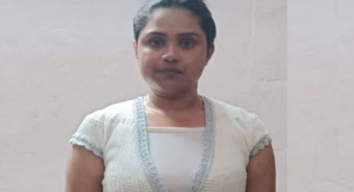 ആലുവയിൽ എം.ഡി.എം.എയുമായി യുവതി അറസ്റ്റിൽ ആലുവയിൽ എം.ഡി.എം.എയുമായി യുവതി അറസ്റ്റിൽ