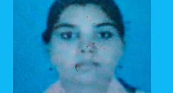 തൃശ്ശൂർ മാളയിൽ മകൻ അമ്മയെ വെട്ടിക്കൊലപ്പെടുത്തി തൃശ്ശൂർ മാളയിൽ മകൻ അമ്മയെ വെട്ടിക്കൊലപ്പെടുത്തി