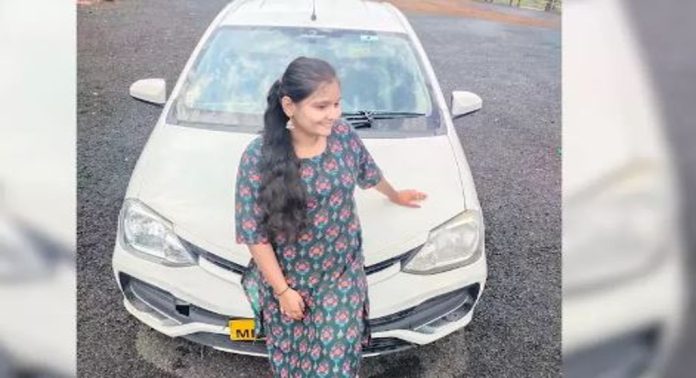 റിവേഴ്സെടുത്ത കാര് താഴ്ചയിലേക്ക് വീണ് അപകടം ; യുവതിക്ക് ദാരുണാന്ത്യം റിവേഴ്സെടുത്ത കാര് താഴ്ചയിലേക്ക് വീണ് അപകടം ; യുവതിക്ക് ദാരുണാന്ത്യം