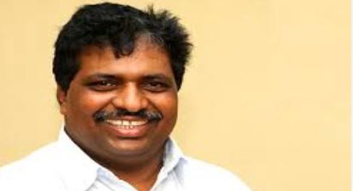 ബിജെപി പാര്ലമന്ററി ജനാധിപത്യത്തിന് കടയ്ക്കല് കത്തിവയ്ക്കുന്നു ; കൊടിക്കുന്നില് സുരേഷ് ബിജെപി പാര്ലമന്ററി ജനാധിപത്യത്തിന് കടയ്ക്കല് കത്തിവയ്ക്കുന്നു ; കൊടിക്കുന്നില് സുരേഷ്