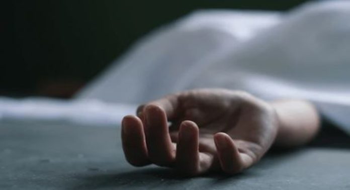 സൈഡ് കൊടുക്കുന്നതിൽ തർക്കം ; പിന്നാലെ മർദനമേറ്റ ഓട്ടോ ഡ്രൈവർ മരിച്ചു സൈഡ് കൊടുക്കുന്നതിൽ തർക്കം ; പിന്നാലെ മർദനമേറ്റ ഓട്ടോ ഡ്രൈവർ മരിച്ചു