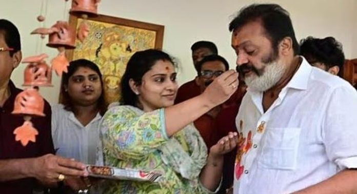 സുരേഷ് ഗോപി കുടുംബസമേതം ഡല്ഹിക്ക് തിരിച്ചു സുരേഷ് ഗോപി കുടുംബസമേതം ഡല്ഹിക്ക് തിരിച്ചു
