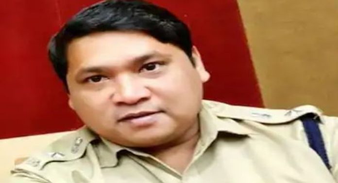 കാന്സര് ബാധിതയായ ഭാര്യയുടെ മരണത്തിൽ മനം നൊന്ത് ഐപിഎസ് ഓഫീസര് ജീവനൊടുക്കി കാന്സര് ബാധിതയായ ഭാര്യയുടെ മരണത്തിൽ മനം നൊന്ത് ഐപിഎസ് ഓഫീസര് ജീവനൊടുക്കി