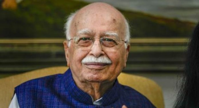 എൽ.കെ അദ്വാനിയെ ഡൽഹി എയിംസിൽ പ്രവേശിപ്പിച്ചു എൽ.കെ അദ്വാനിയെ ഡൽഹി എയിംസിൽ പ്രവേശിപ്പിച്ചു