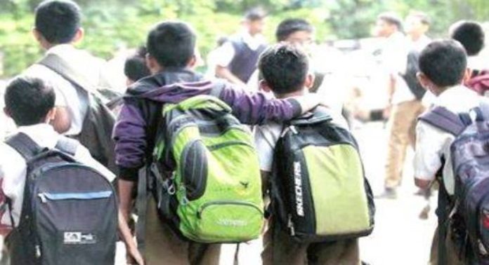 വിദ്യാർത്ഥികൾക്ക് കൺസഷൻ നൽകാതെ ജീവനക്കാർ വലയ്ക്കുന്നതായി പരാതി വിദ്യാർത്ഥികൾക്ക് കൺസഷൻ നൽകാതെ ജീവനക്കാർ വലയ്ക്കുന്നതായി പരാതി