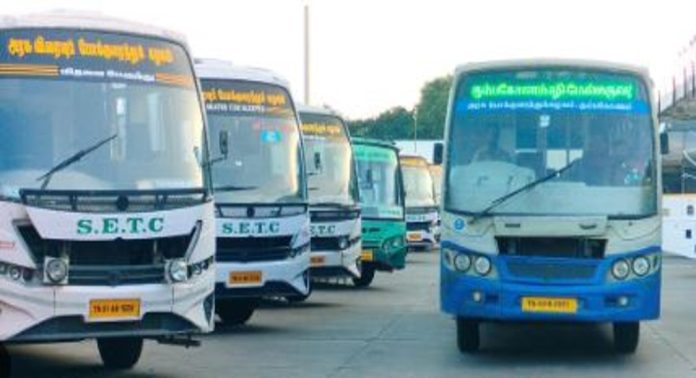 തമിഴ്നാട്ടിലേക്കുള്ള അന്തർ സംസ്ഥാന ബസ് സർവീസുകൾ റദ്ദാക്കി ; യാത്രക്കാര് വലയുന്നു തമിഴ്നാട്ടിലേക്കുള്ള അന്തർ സംസ്ഥാന ബസ് സർവീസുകൾ റദ്ദാക്കി ; യാത്രക്കാര് വലയുന്നു