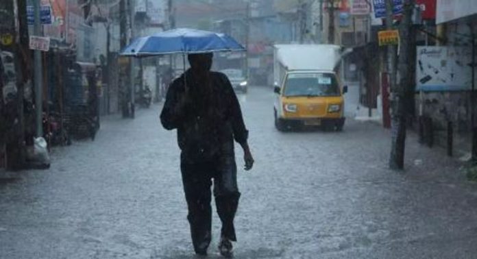 സംസ്ഥാനത്ത് അതിതീവ്രമഴയ്ക്ക് സാധ്യത ; ഇന്ന് ആറുജില്ലകൾക്ക് ഓറഞ്ച് അലർട്ട് സംസ്ഥാനത്ത് അതിതീവ്രമഴയ്ക്ക് സാധ്യത ; ഇന്ന് ആറുജില്ലകൾക്ക് ഓറഞ്ച് അലർട്ട്