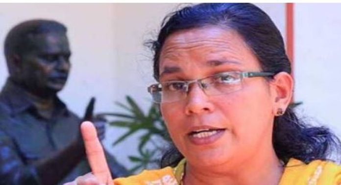 ടിപി കേസ് പ്രതികളുടെ ശിക്ഷാ ഇളവ് നീക്കം ; കെ കെ രമയുടെ മൊഴിയെടുത്ത എഎസ്ഐക്കും സ്ഥലംമാറ്റം ടിപി കേസ് പ്രതികളുടെ ശിക്ഷാ ഇളവ് നീക്കം ; കെ കെ രമയുടെ മൊഴിയെടുത്ത എഎസ്ഐക്കും സ്ഥലംമാറ്റം
