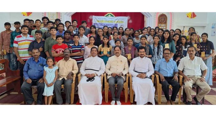 എസ് എസ് എൽ സി, +2 വിജയികൾക്ക് അനുമോദനവും മോട്ടിവേഷൻ ക്ലാസും നടത്തി എസ് എസ് എൽ സി, +2 വിജയികൾക്ക് അനുമോദനവും മോട്ടിവേഷൻ ക്ലാസും നടത്തി