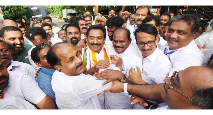 ആന്റോയുടെ വിജയം സർക്കാരുകൾക്കെതിരായ വിധിയെഴുത്ത് ; പ്രൊഫ.സതീഷ് കൊച്ചുപറമ്പിൽ ആന്റോയുടെ വിജയം സർക്കാരുകൾക്കെതിരായ വിധിയെഴുത്ത് ; പ്രൊഫ.സതീഷ് കൊച്ചുപറമ്പിൽ