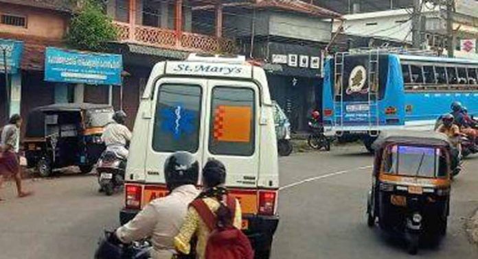 മല്ലപ്പള്ളി പഞ്ചായത്ത് ഓഫീസ് പടിയിലെ ഓട്ടോ സ്റ്റാൻഡിന് മുൻ ഭാഗത്തെ ബസ് സ്റ്റോപ്പ് മാറ്റിസ്ഥാപിക്കണമെന്ന ആവശ്യം ശക്തമാകുന്നു മല്ലപ്പള്ളി പഞ്ചായത്ത് ഓഫീസ് പടിയിലെ ഓട്ടോ സ്റ്റാൻഡിന് മുൻ ഭാഗത്തെ ബസ് സ്റ്റോപ്പ് മാറ്റിസ്ഥാപിക്കണമെന്ന ആവശ്യം ശക്തമാകുന്നു