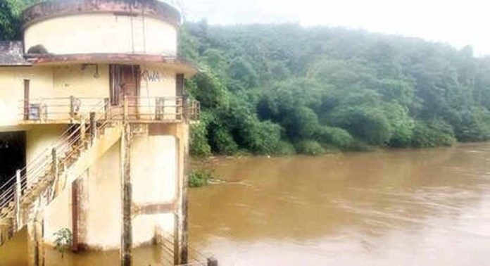 ശക്തമായ മഴയെത്തുടർന്ന് മല്ലപ്പള്ളി താലൂക്കിലെ താഴ്ന്ന പ്രദേശങ്ങൾ വെള്ളത്തിലായി ശക്തമായ മഴയെത്തുടർന്ന് മല്ലപ്പള്ളി താലൂക്കിലെ താഴ്ന്ന പ്രദേശങ്ങൾ വെള്ളത്തിലായി