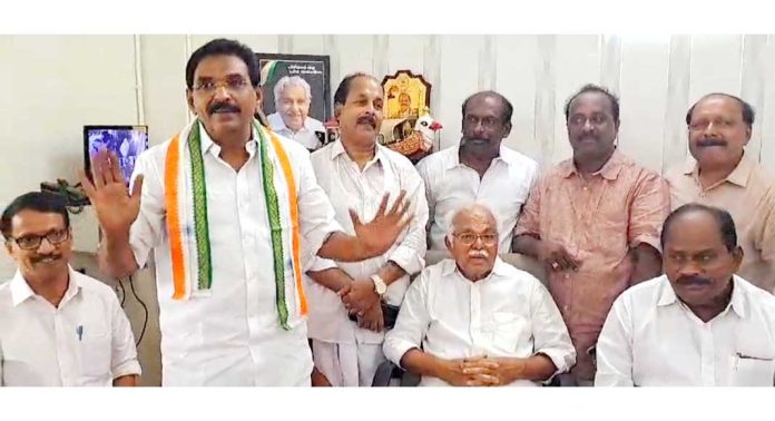 ജനങ്ങളുടെ സ്നേഹം ഇരട്ടിയായി തിരിച്ചു നല്കും : ആന്റോ ആന്റണി ജനങ്ങളുടെ സ്നേഹം ഇരട്ടിയായി തിരിച്ചു നല്കും : ആന്റോ ആന്റണി
