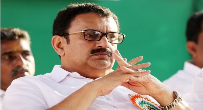 കെ മുരളീധരൻ്റെ വിഷമം മാറ്റാൻ കോൺഗ്രസ് നീക്കം : രാഹുൽ ഗാന്ധി സ്ഥാനമൊഴിഞ്ഞാൽ വയനാട്ടിലേക്ക് പരിഗണിക്കും കെ മുരളീധരൻ്റെ വിഷമം മാറ്റാൻ കോൺഗ്രസ് നീക്കം : രാഹുൽ ഗാന്ധി സ്ഥാനമൊഴിഞ്ഞാൽ വയനാട്ടിലേക്ക് പരിഗണിക്കും