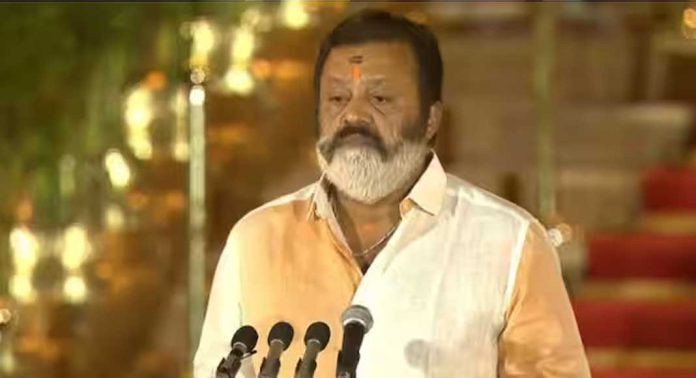 മൂന്നാം മോദി മന്ത്രി സഭയിൽ സഹമന്ത്രിയായി തൃശ്ശൂർ എംപി സുരേഷ് ഗോപി സത്യപ്രതിജ്ഞ ചെയ്തു മൂന്നാം മോദി മന്ത്രി സഭയിൽ സഹമന്ത്രിയായി തൃശ്ശൂർ എംപി സുരേഷ് ഗോപി സത്യപ്രതിജ്ഞ ചെയ്തു