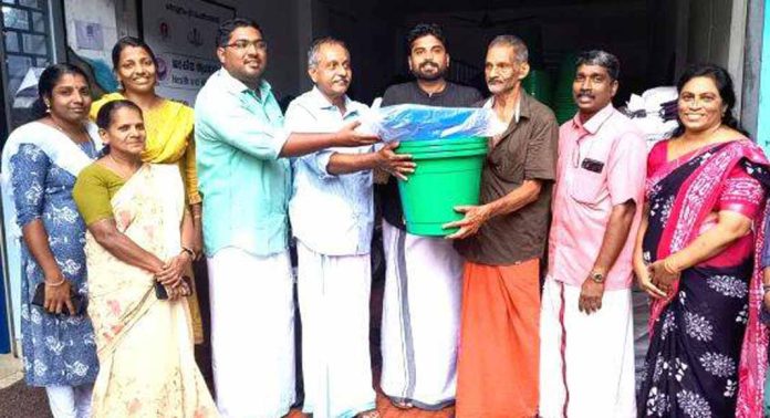 നെടുമ്പ്രം ഗ്രാമപഞ്ചായത്തിൽ ബയോ ബിൻ വിതരണം നടത്തി നെടുമ്പ്രം ഗ്രാമപഞ്ചായത്തിൽ ബയോ ബിൻ വിതരണം നടത്തി