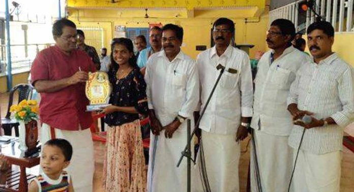 എസ്.എൻ.ഡി.പി.യോഗം നെടുമ്പ്രം ശാഖയില് കുട്ടികൾക്ക് മെറിറ്റ് അവാർഡ് വിതരണവും കൗൺസലിംഗ് ക്ലാസും നടത്തി എസ്.എൻ.ഡി.പി.യോഗം നെടുമ്പ്രം ശാഖയില് കുട്ടികൾക്ക് മെറിറ്റ് അവാർഡ് വിതരണവും കൗൺസലിംഗ് ക്ലാസും നടത്തി