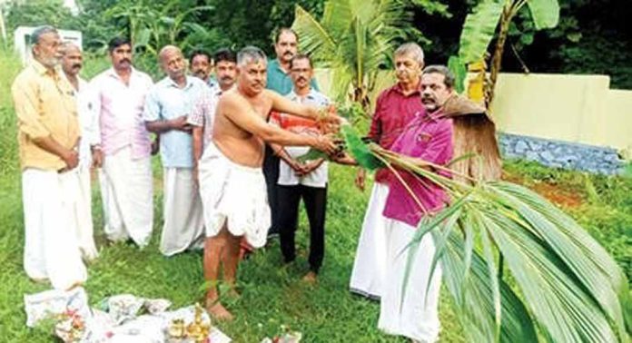 ഓമല്ലൂർ പഞ്ചായത്ത് കമ്മിറ്റിയുടെ ആഭിമുഖ്യത്തിൽ നദീവന്ദനവും ഭൂമിപൂജയും നടന്നു ഓമല്ലൂർ പഞ്ചായത്ത് കമ്മിറ്റിയുടെ ആഭിമുഖ്യത്തിൽ നദീവന്ദനവും ഭൂമിപൂജയും നടന്നു