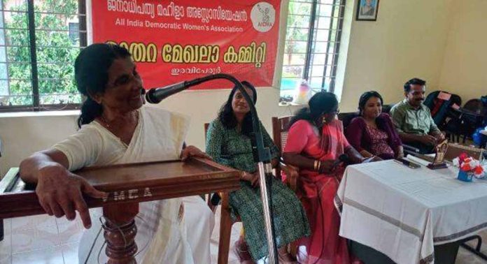ജനാധിപത്യ മഹിളാ അസോസിയേഷൻ ഓതറ മേഖലാ കമ്മിറ്റി വിദ്യാർത്ഥികളെ അനുമോദിച്ചു ജനാധിപത്യ മഹിളാ അസോസിയേഷൻ ഓതറ മേഖലാ കമ്മിറ്റി വിദ്യാർത്ഥികളെ അനുമോദിച്ചു