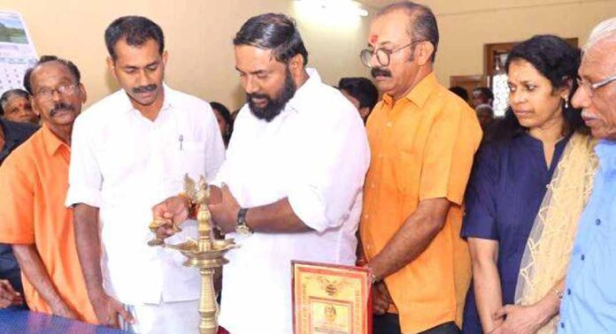 എസ്.എൻ.ഡി.പി യോഗം കുളനട ശാഖ ഉന്നത വിജയം കൈവരിച്ച വിദ്യാർത്ഥികൾക്ക് ക്യാഷ് അവാർഡ് നല്കി എസ്.എൻ.ഡി.പി യോഗം കുളനട ശാഖ ഉന്നത വിജയം കൈവരിച്ച വിദ്യാർത്ഥികൾക്ക് ക്യാഷ് അവാർഡ് നല്കി