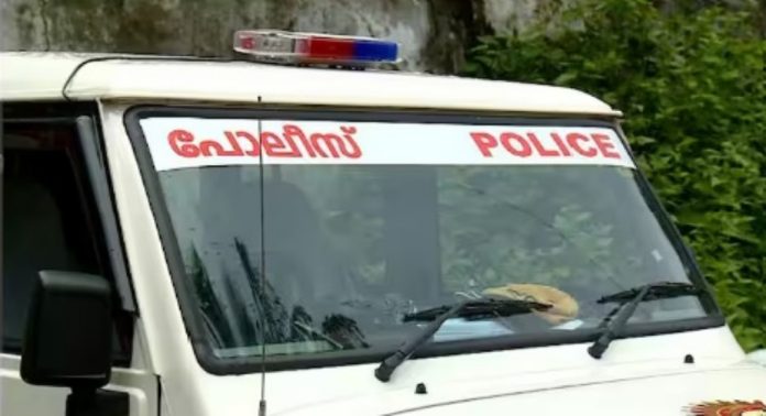 വീട്ടമ്മയെ വീട്ടിൽ ദുരൂഹ സാഹചര്യത്തിൽ മരിച്ച നിലയിൽ കണ്ടെത്തിയ സംഭവം ; മരുമകൻ കസ്റ്റഡിയിൽ വീട്ടമ്മയെ വീട്ടിൽ ദുരൂഹ സാഹചര്യത്തിൽ മരിച്ച നിലയിൽ കണ്ടെത്തിയ സംഭവം ; മരുമകൻ കസ്റ്റഡിയിൽ