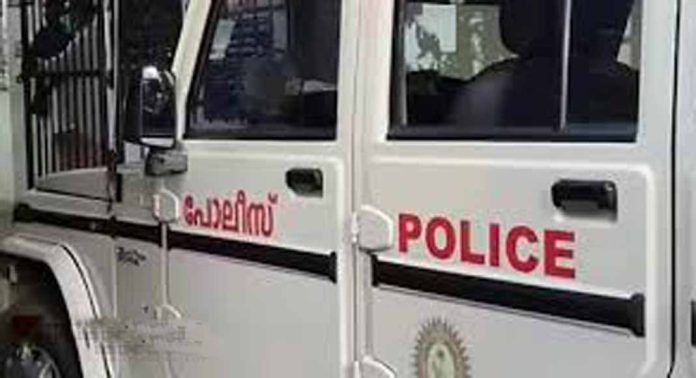 മല്ലപ്പള്ളിയിൽ പട്ടാപ്പകൽ വീട്ടമ്മയുടെ മാലപറിക്കാൻ ശ്രമം നടന്നതായി പരാതി മല്ലപ്പള്ളിയിൽ പട്ടാപ്പകൽ വീട്ടമ്മയുടെ മാലപറിക്കാൻ ശ്രമം നടന്നതായി പരാതി