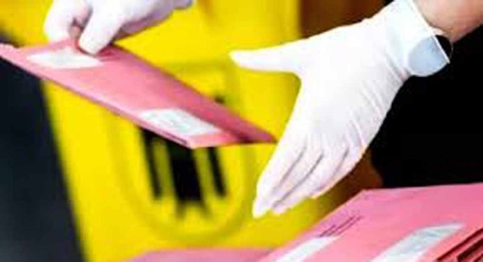 പത്തനംതിട്ട തപാല് വോട്ടുകള് എണ്ണിത്തുടങ്ങി : 13,789 പോസ്റ്റല് വോട്ട് പത്തനംതിട്ട തപാല് വോട്ടുകള് എണ്ണിത്തുടങ്ങി : 13,789 പോസ്റ്റല് വോട്ട്