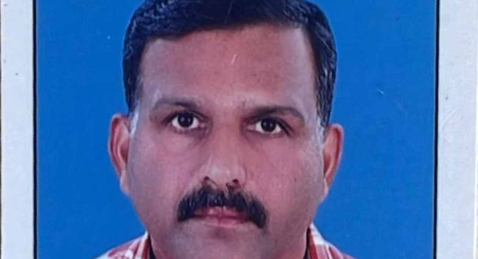 നിർധനനായ യുവാവ് വൃക്ക മാറ്റിവെയ്ക്കൽ ശസ്ത്രക്രിയയ്ക്ക് സാമ്പത്തിക സഹായം തേടുന്നു നിർധനനായ യുവാവ് വൃക്ക മാറ്റിവെയ്ക്കൽ ശസ്ത്രക്രിയയ്ക്ക് സാമ്പത്തിക സഹായം തേടുന്നു