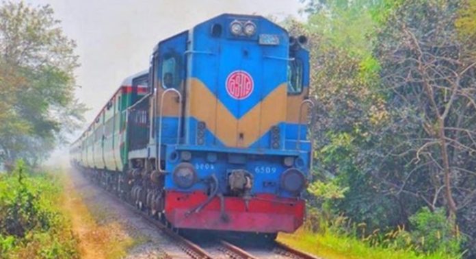 77 വർഷത്തെ ഇടവേളയ്ക്കു ശേഷം ഇന്ത്യാ – ബംഗ്ലാദേശ് ട്രെയിൻ സർവീസ് പുനരാരംഭിക്കുന്നു 77 വർഷത്തെ ഇടവേളയ്ക്കു ശേഷം ഇന്ത്യാ – ബംഗ്ലാദേശ് ട്രെയിൻ സർവീസ് പുനരാരംഭിക്കുന്നു