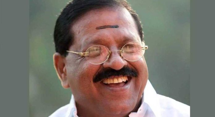 ആരോഗ്യമന്ത്രി വീണാ ജോർജിനെ പരിഹസിച്ച് രാജ്മോഹൻ ഉണ്ണിത്താൻ എംപി ആരോഗ്യമന്ത്രി വീണാ ജോർജിനെ പരിഹസിച്ച് രാജ്മോഹൻ ഉണ്ണിത്താൻ എംപി