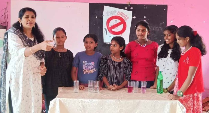 ലോക ലഹരി വിരുദ്ധ ദിനം ശാസ്ത്ര മാജിക്കുകളുമായി റാന്നി ബി.ആർ.സി ലോക ലഹരി വിരുദ്ധ ദിനം ശാസ്ത്ര മാജിക്കുകളുമായി റാന്നി ബി.ആർ.സി
