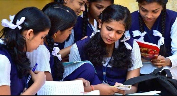 പ്ലസ് വൺ ട്രയൽ അലോട്ട്മെന്റ് : മലപ്പുറത്ത് പകുതിയിലധികം വിദ്യാർഥികൾക്കും സീറ്റില്ല പ്ലസ് വൺ ട്രയൽ അലോട്ട്മെന്റ് : മലപ്പുറത്ത് പകുതിയിലധികം വിദ്യാർഥികൾക്കും സീറ്റില്ല