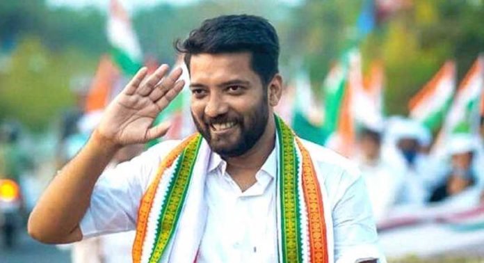മുഖ്യമന്ത്രി പിണറായി വിജയന് വെറും പി ആര് വിജയന് ; ഷാഫി പറമ്പില് എംപി മുഖ്യമന്ത്രി പിണറായി വിജയന് വെറും പി ആര് വിജയന് ; ഷാഫി പറമ്പില് എംപി