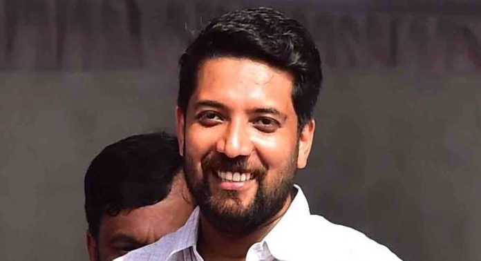 പി എം ശ്രീ പദ്ധതിയിൽ പങ്കുചേരാനുള്ള കേരളത്തിന്റെ തീരുമാനത്തിൽ മുഖ്യമന്ത്രി പിണറായി വിജയനെയും സി പി ഐഎമ്മിനെയും പരിഹസിച്ച് ഷാഫി പറമ്പിൽ പി എം ശ്രീ പദ്ധതിയിൽ പങ്കുചേരാനുള്ള കേരളത്തിന്റെ തീരുമാനത്തിൽ മുഖ്യമന്ത്രി പിണറായി വിജയനെയും സി പി ഐഎമ്മിനെയും പരിഹസിച്ച് ഷാഫി പറമ്പിൽ